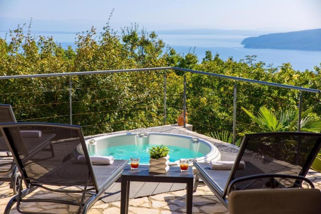 Villa Surina Moscenice Buitenkant foto